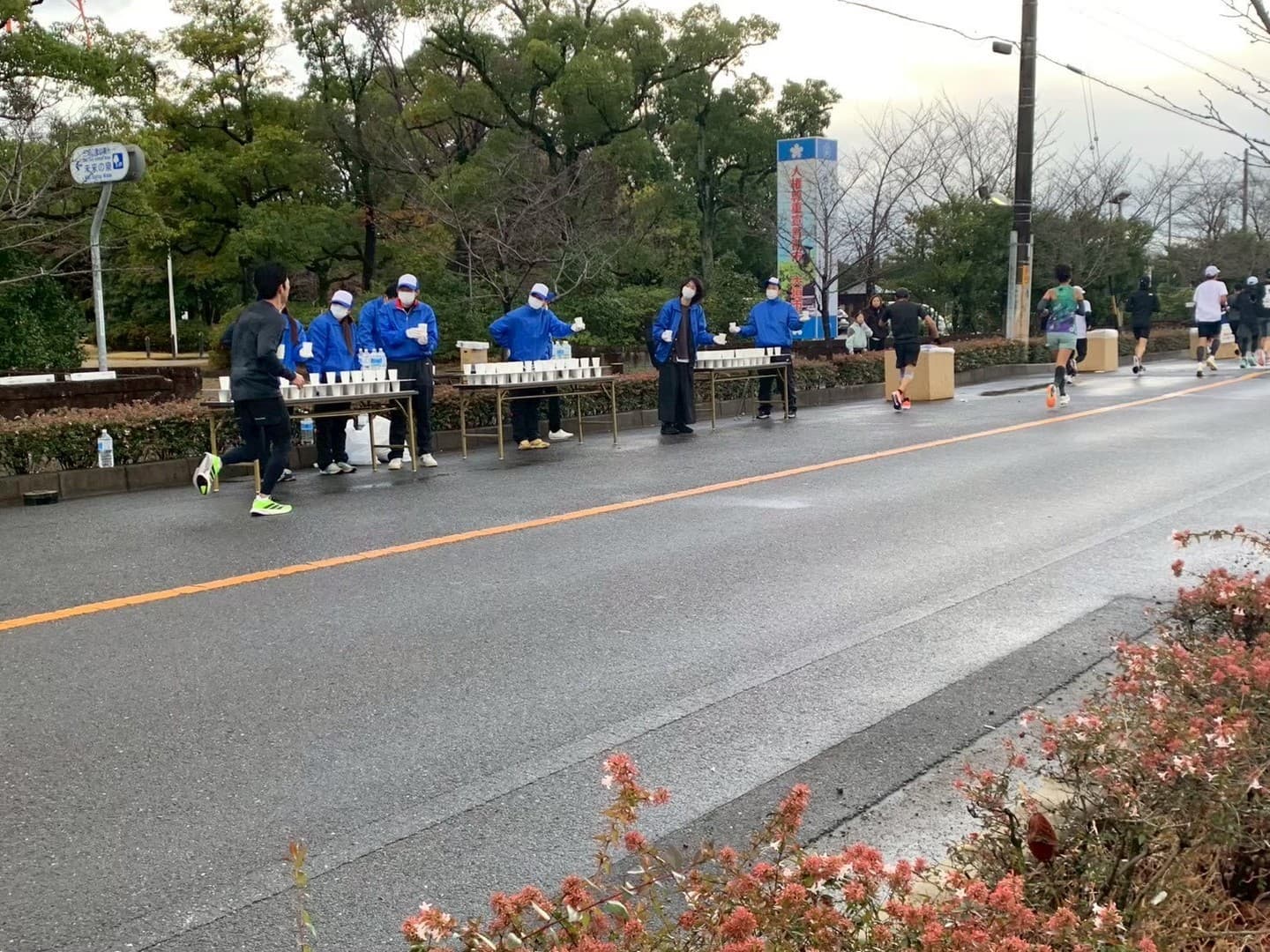 大垣マラソン＿ボランティア＿給水＿レオクラブ
